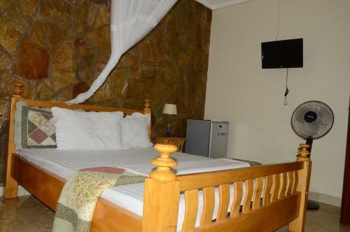 Evary Hotel
