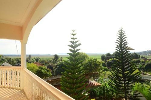 Evary Hotel