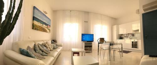 Amazing Sea View Flat