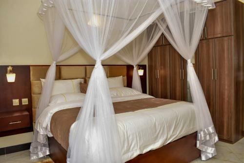 Studio Furnished Apartments Entebbe