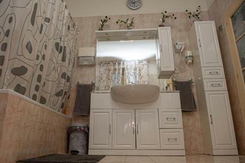 Hostal Pitagora Room & Breakfast