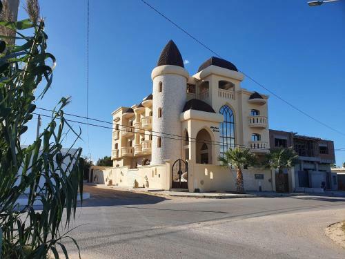 Aparthotel Laourient With Restaurant, Possibility To Breakfast And Dinner