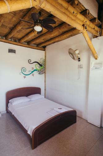 Hostal La Tortuga Hostel