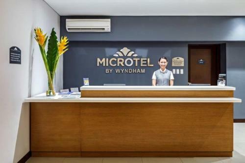 Hotel Microtel By Wyndham Acropolis