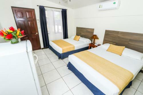 Hotel Flor Blanca