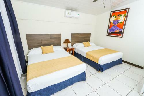 Hotel Flor Blanca