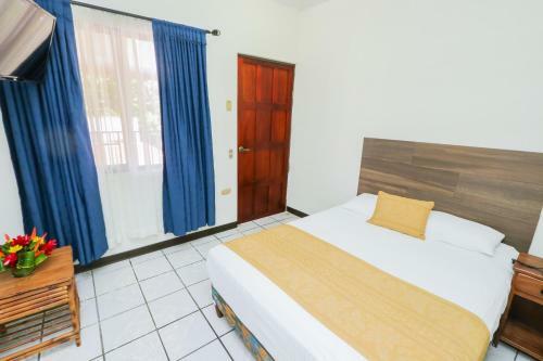 Hotel Flor Blanca