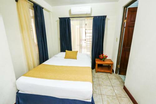Hotel Flor Blanca
