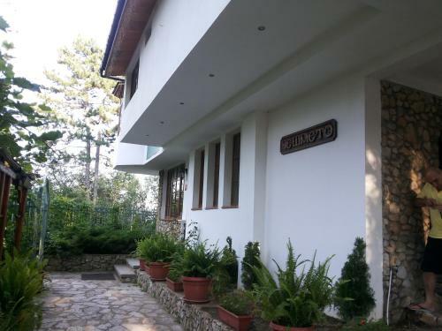 Hostal Guest House Cheshmeto