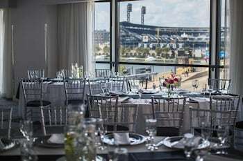 Renaissance Pittsburgh Hotel