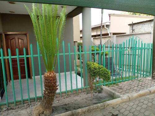 Executive Fully Furnished Apartment Close To Amenities