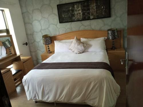 Executive Fully Furnished Apartment Close To Amenities
