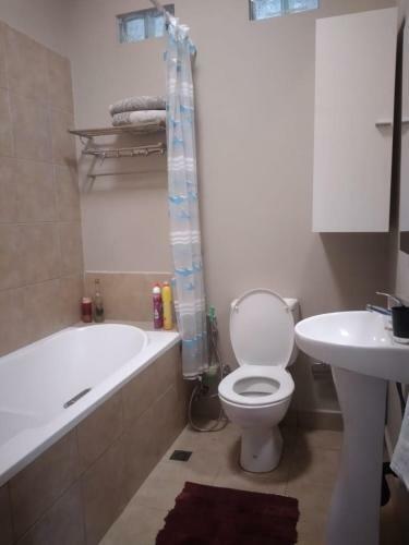 Neatnest Apartments In Foxdale Estates