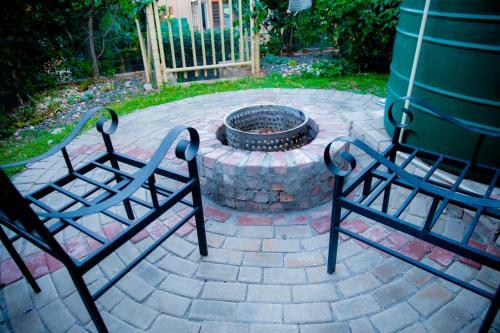 Comfortable Apartment Near Foxdale Court
