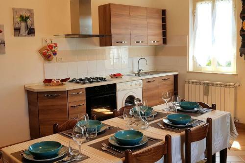 Apartamento Case In Campagna Con Piscina A Todi