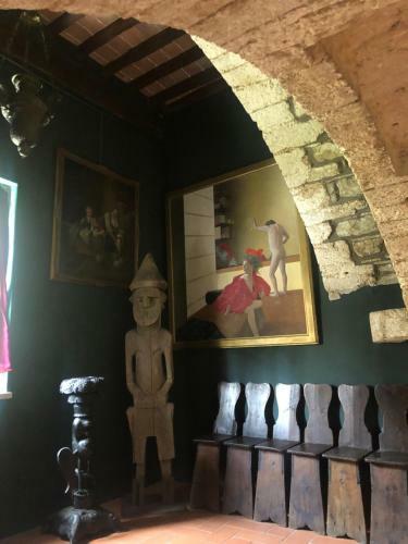 Hostal Torre Caetani- Night In A Medieval Tower