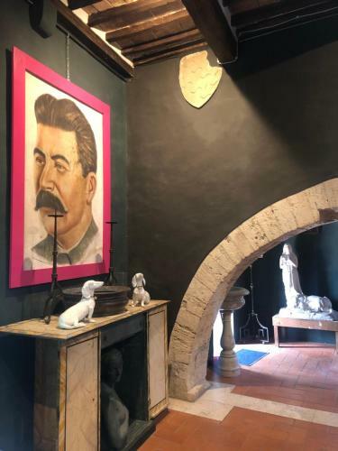 Hostal Torre Caetani- Night In A Medieval Tower