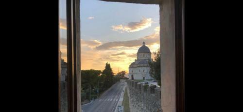 Hostal Torre Caetani- Night In A Medieval Tower
