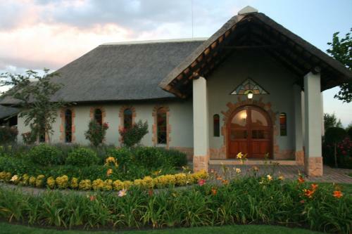 Hostal Grasslands Conference And Wedding Venue