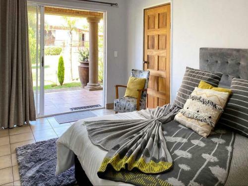 Tamarisk Guest Lodge
