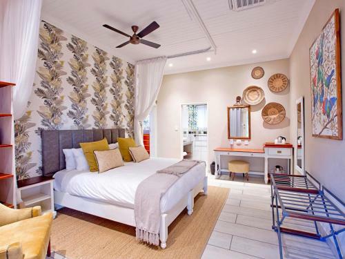 Hotel Pioneers