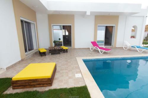 Villa Avec Piscine Priv�e Haut Standing 38846