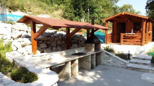 Casa Immersa Nel Verde