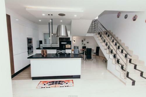 Villa Haut Standing Avce Piscine Privee 38800