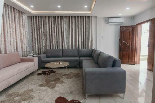 Villa Haut Standing Avce Piscine Privee 38800