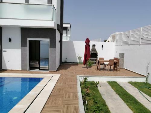 Villa Avec Piscine Priv�e 38639