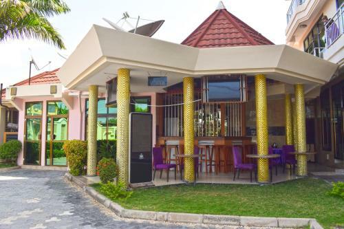 Star City Hotel