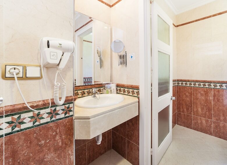 Hotel Globales Reina Cristina