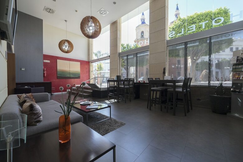 Hotel H2 Salymar