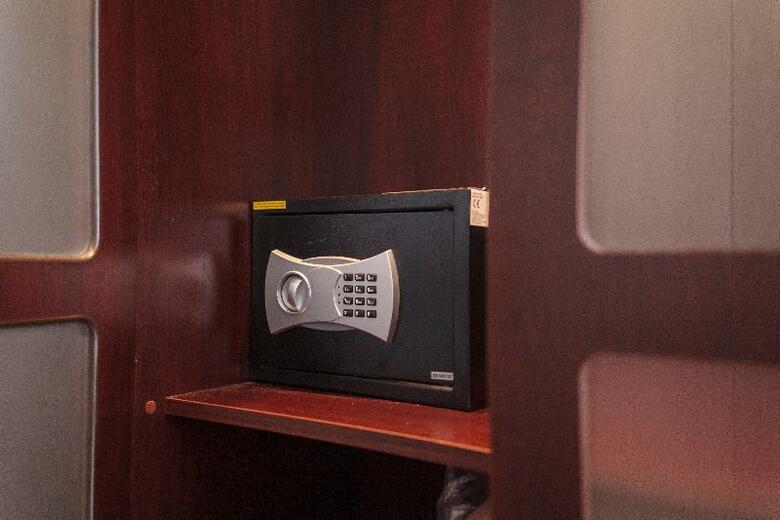 Hotel H2 Salymar