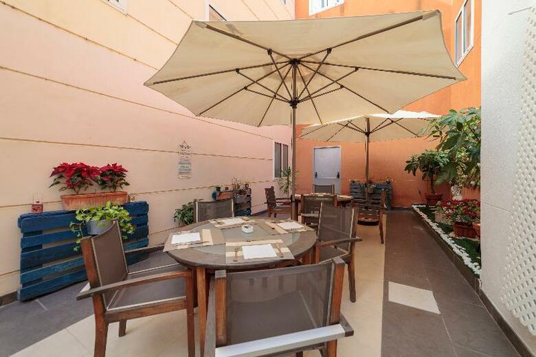 Hotel H2 Salymar