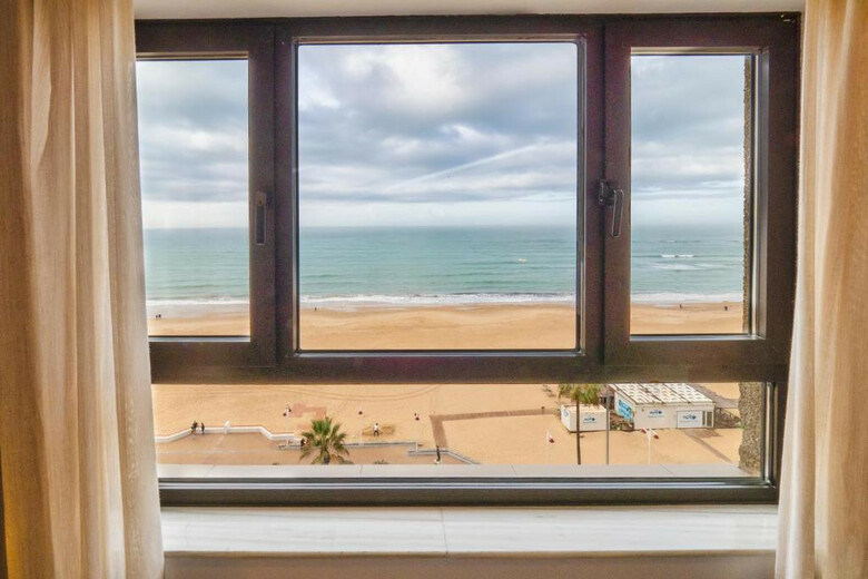Hotel C�diz Paseo Del Mar Affiliated By Meli�