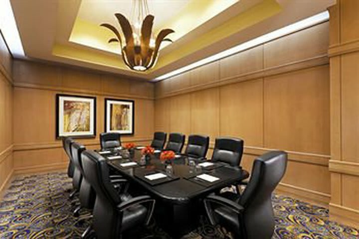 Sheraton Crescent Hotel