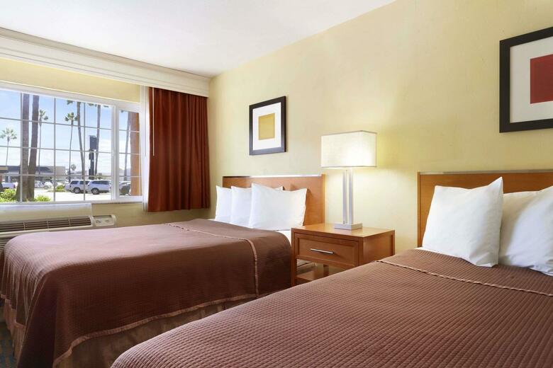 Hotel Howard Johnson Sea World