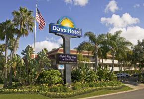 Days Inn Hotel Circle