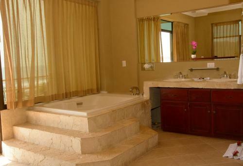 Hotel Balcon Del Mar