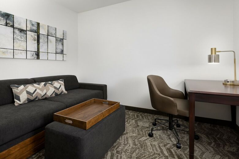 Hotel Springhill Suites Fresno