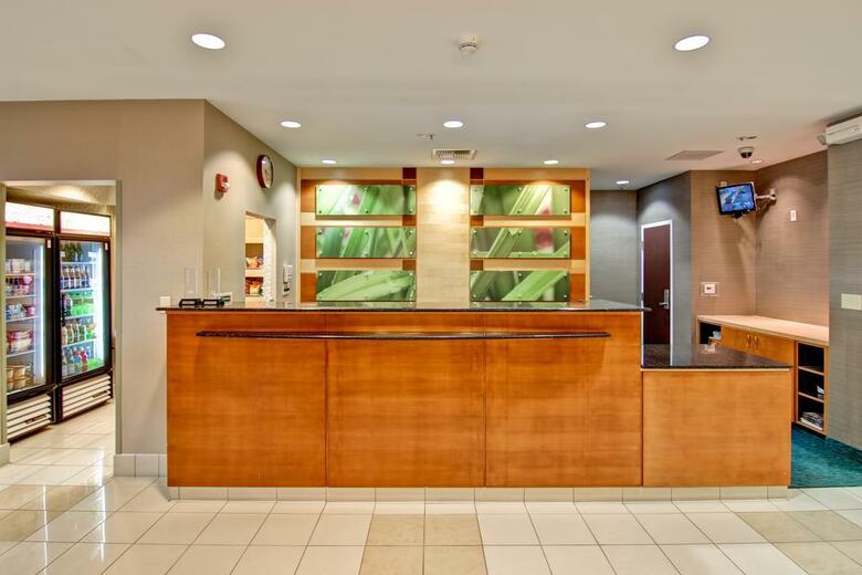 Hotel Springhill Suites Fresno