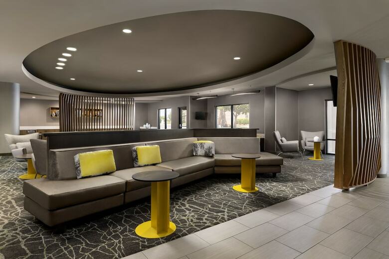 Hotel Springhill Suites Fresno
