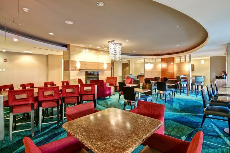 Hotel Springhill Suites Fresno