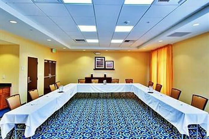 Hotel Springhill Suites Fresno
