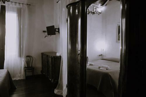 Hostal L'antico Sogno Guest House