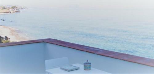 Sfondo Blu Villa Sul Mare