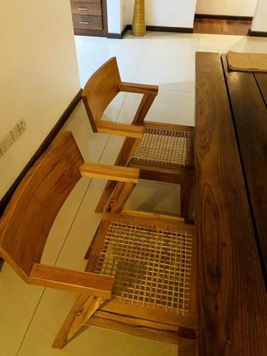 Beautiful Spacious 2 Bedroom 2nd Floor Apartment