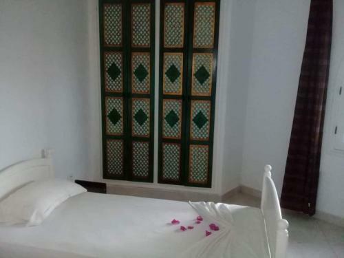 Hostal Maamoura Beach House