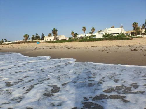 Hostal Maamoura Beach House